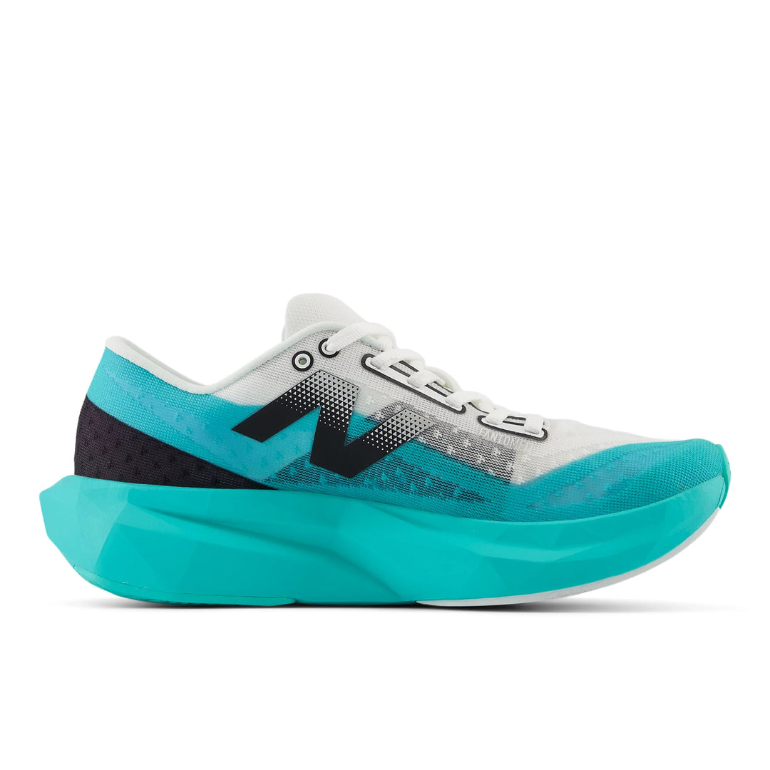 New Balance Womens FuelCell Rebel V4 - Cyber Jade/White/Black - Neutral