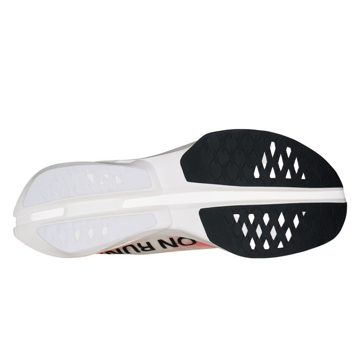 ON Womens Cloudboom Strike - White/Black